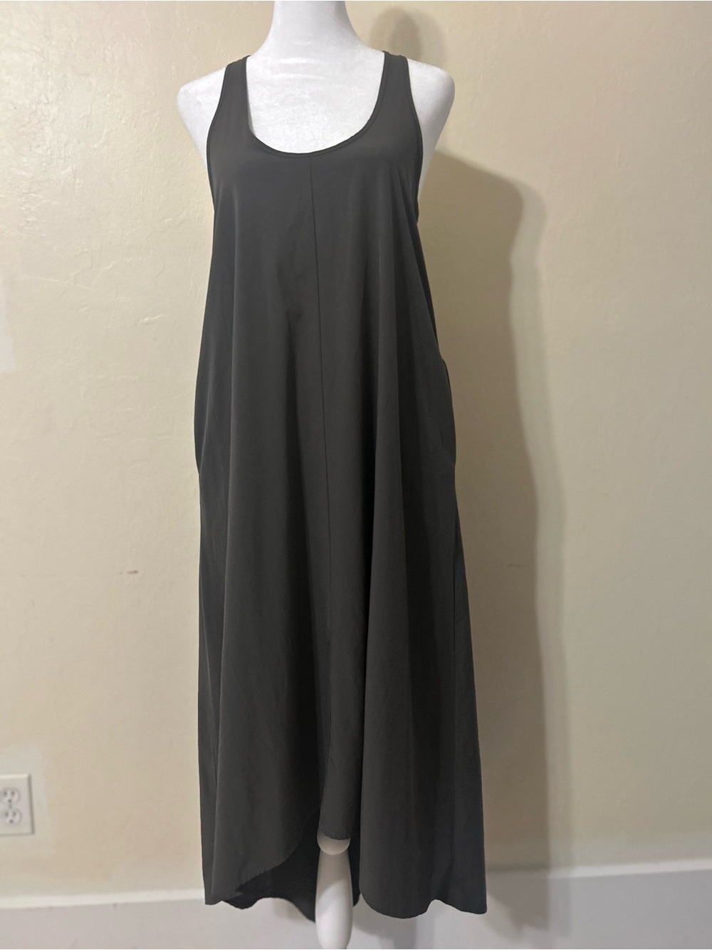Athleta Charcoal Gray Scoop Neck Sleeveless Maxi Dress